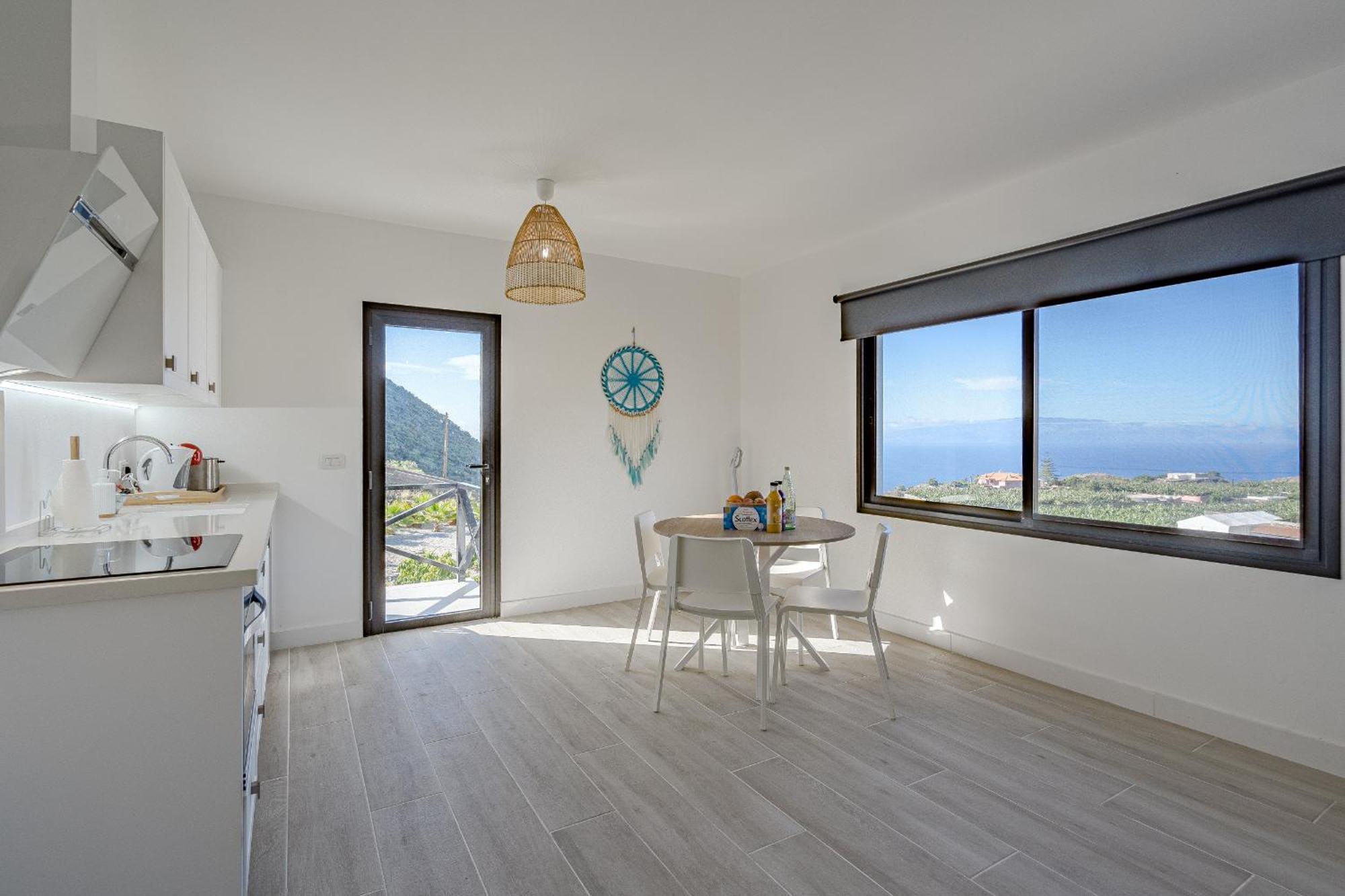 Cliff Haven Sea View Apartment - Adults Only Сантъяго-дель-Тейде Экстерьер фото