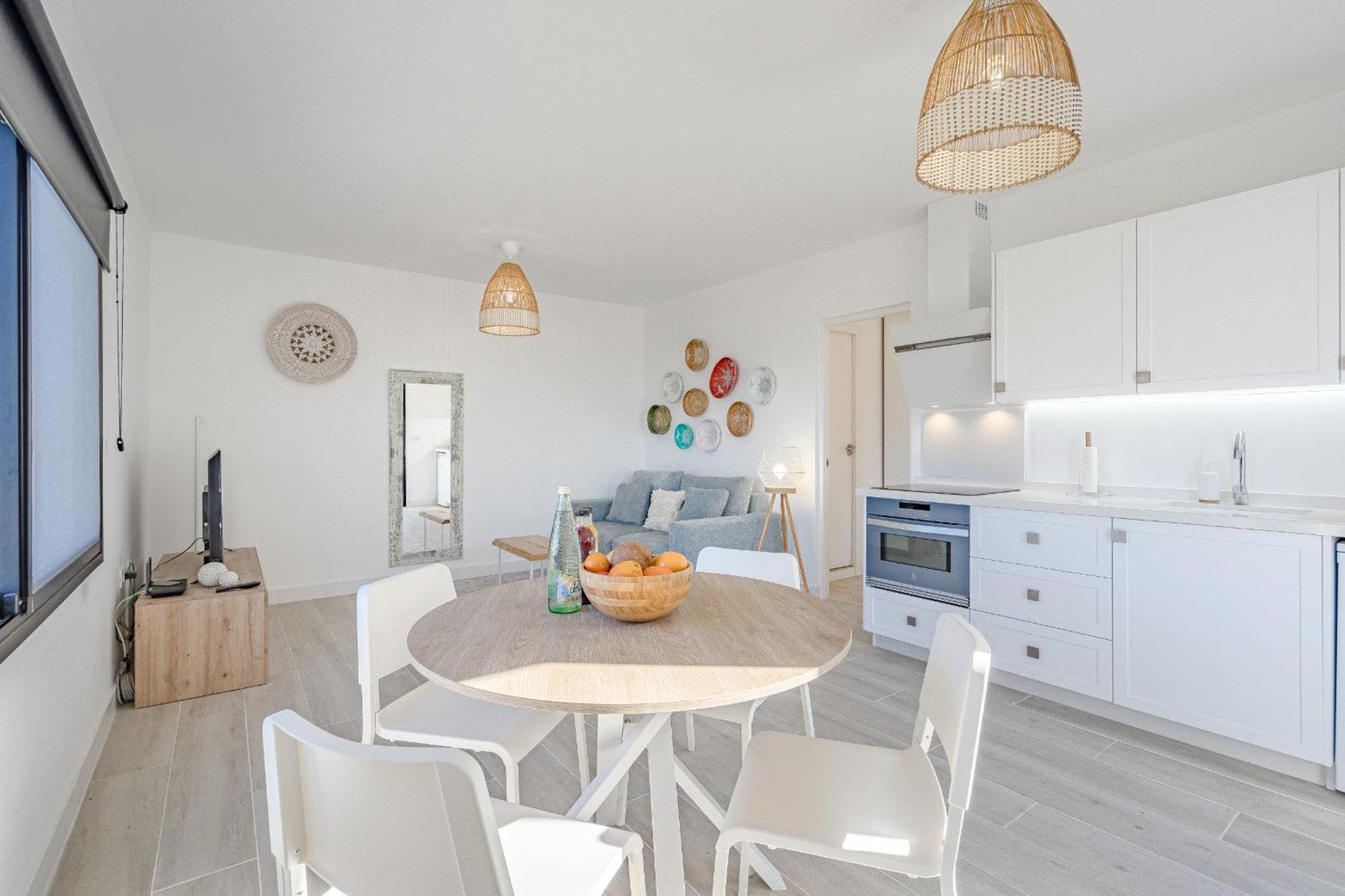 Cliff Haven Sea View Apartment - Adults Only Сантъяго-дель-Тейде Экстерьер фото