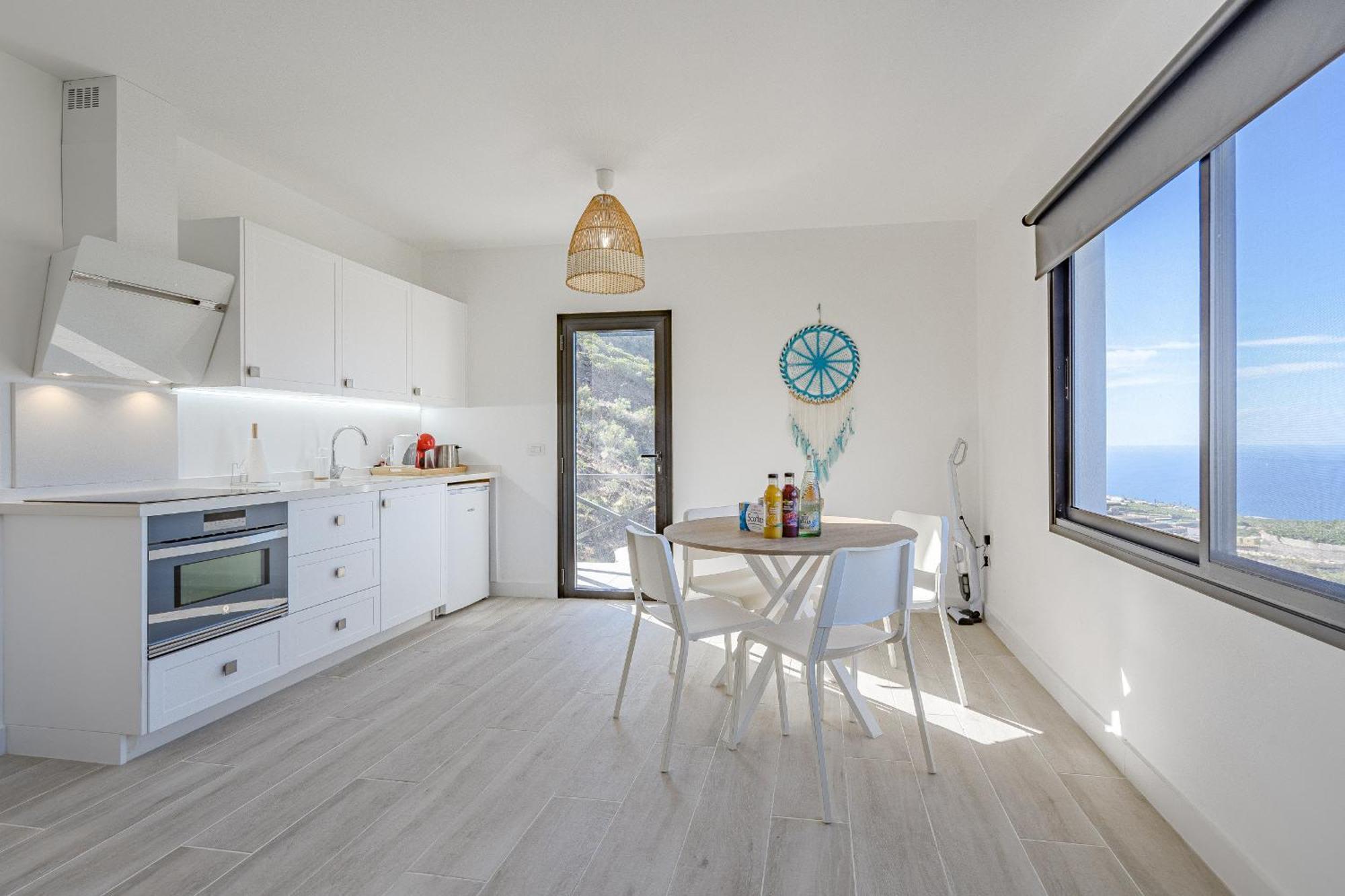 Cliff Haven Sea View Apartment - Adults Only Сантъяго-дель-Тейде Экстерьер фото