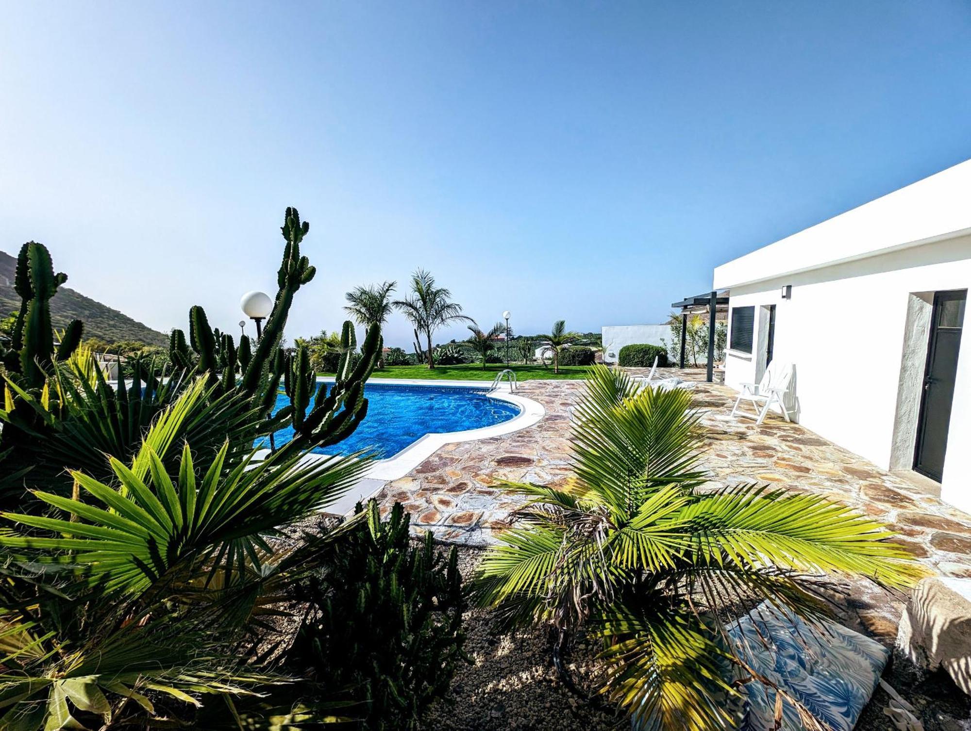 Cliff Haven Sea View Apartment - Adults Only Сантъяго-дель-Тейде Экстерьер фото